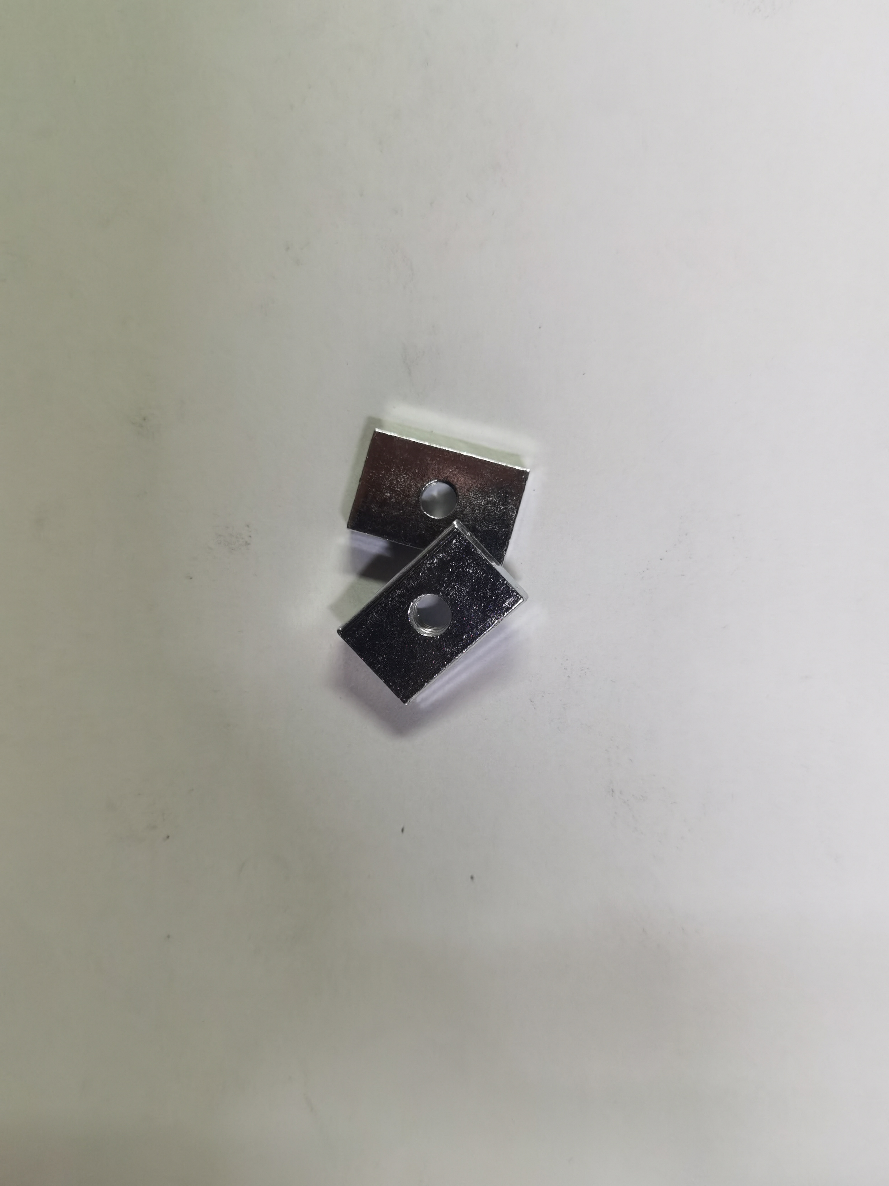 温州鑫峰紧固件有限公司