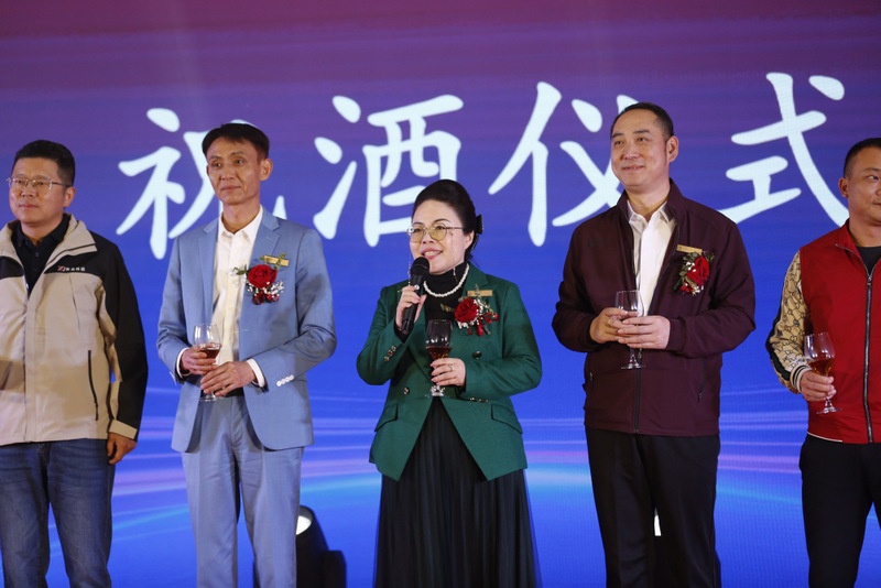 金蜘蛛紧固件网.jpg