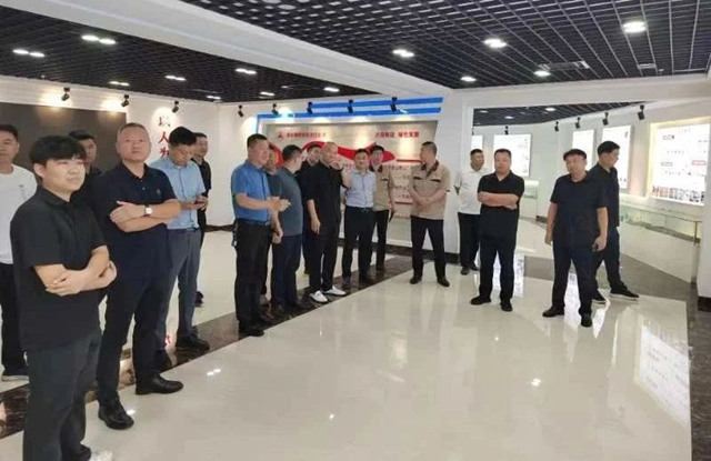 河北省紧固件行业协会召开第二届二次会长会�?.jpg