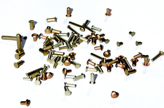 国产客机用上济南造铆钉